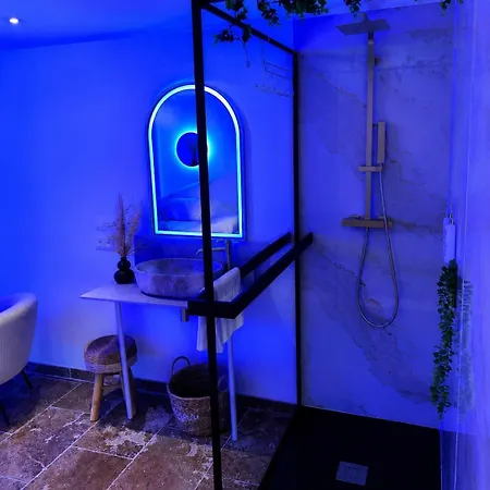 Apartament Avec Jacuzzi Dolce Notte *